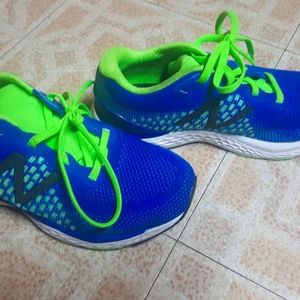 Big Boys size 6 New Balance sneakers